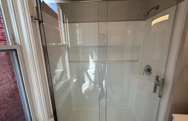 2724 Jefferson Ave unit 2724-07, Cincinnati, OH 45219 - photo 2