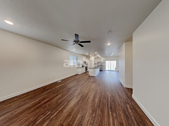 2369 E Frontier St, Eagle Mountain, UT 84005 - photo 5