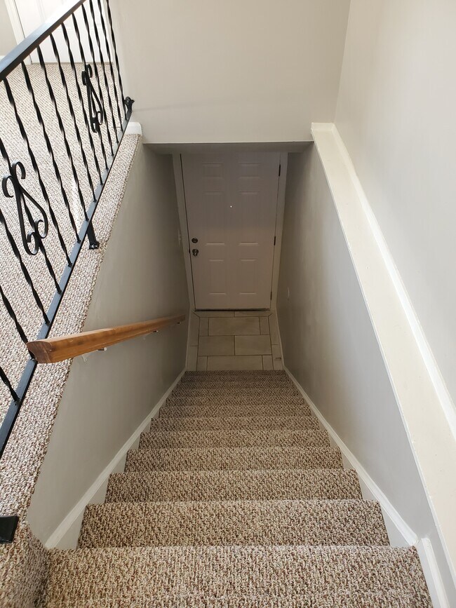 5526 Humbert Rd, Alton, IL 62002 - photo 3