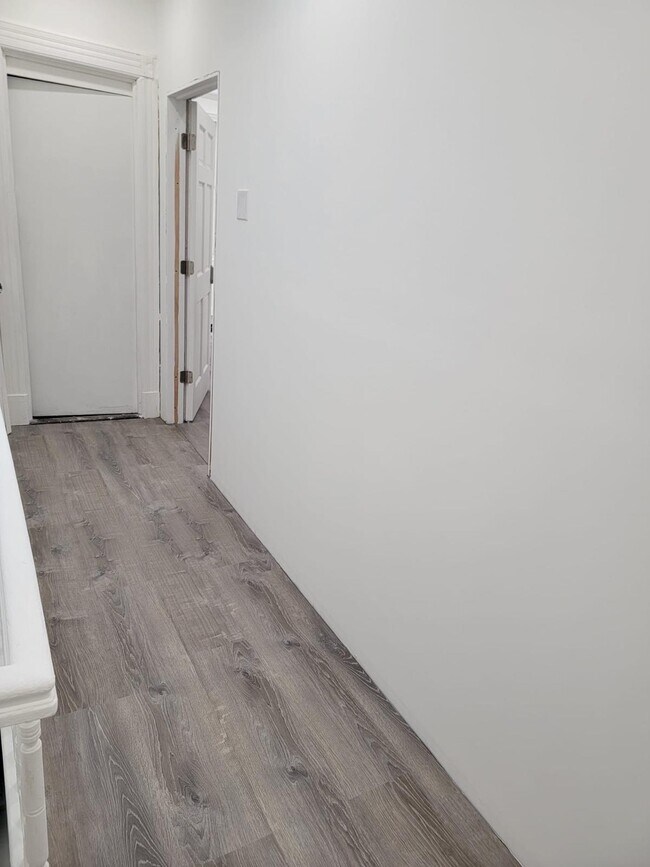 105 Ridgewood Ave unit 1, Brooklyn, NY 11208 - photo 4