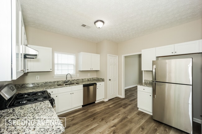 4223 Reeshemah St, Atlanta, GA 30349 - photo 4