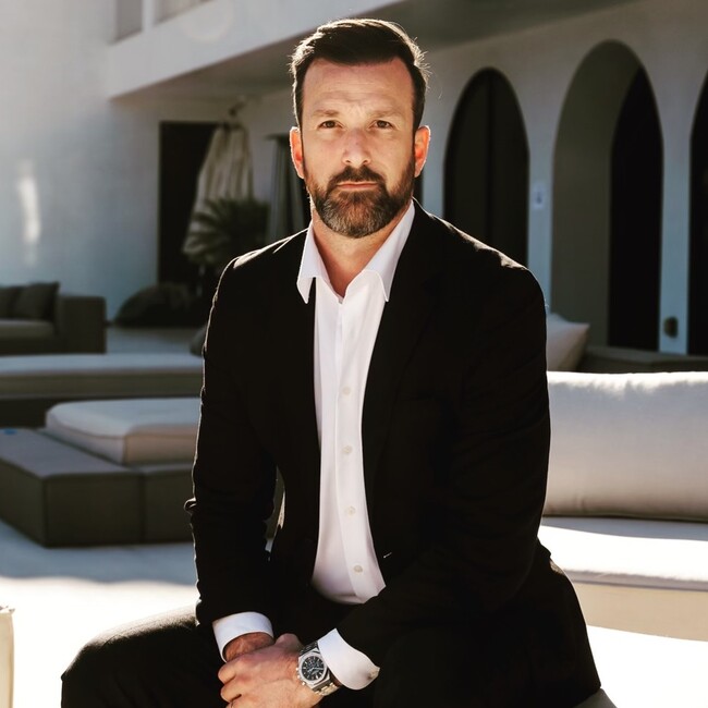 Agent Photo