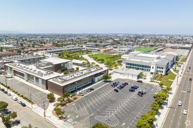 A view of Leuzinger High School in Lawndale, CA from above.