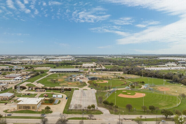 Grimes Park is home to sports activities, such as BMX biking, baseball and soccer. It also features a playground and picnic areas.