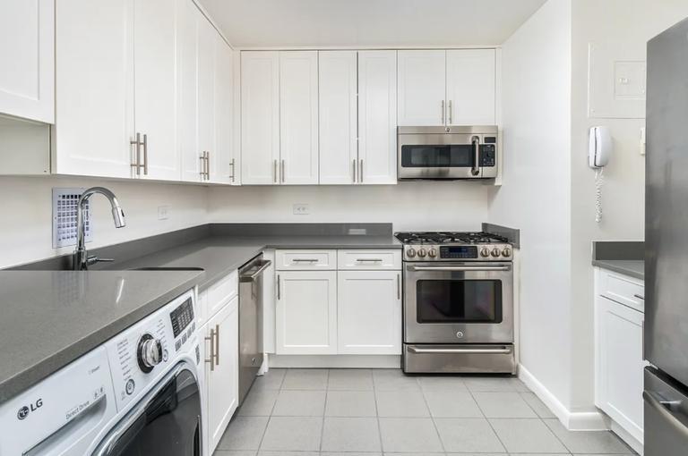 70 Little W St unit 811, New York, NY 10004 - photo 1