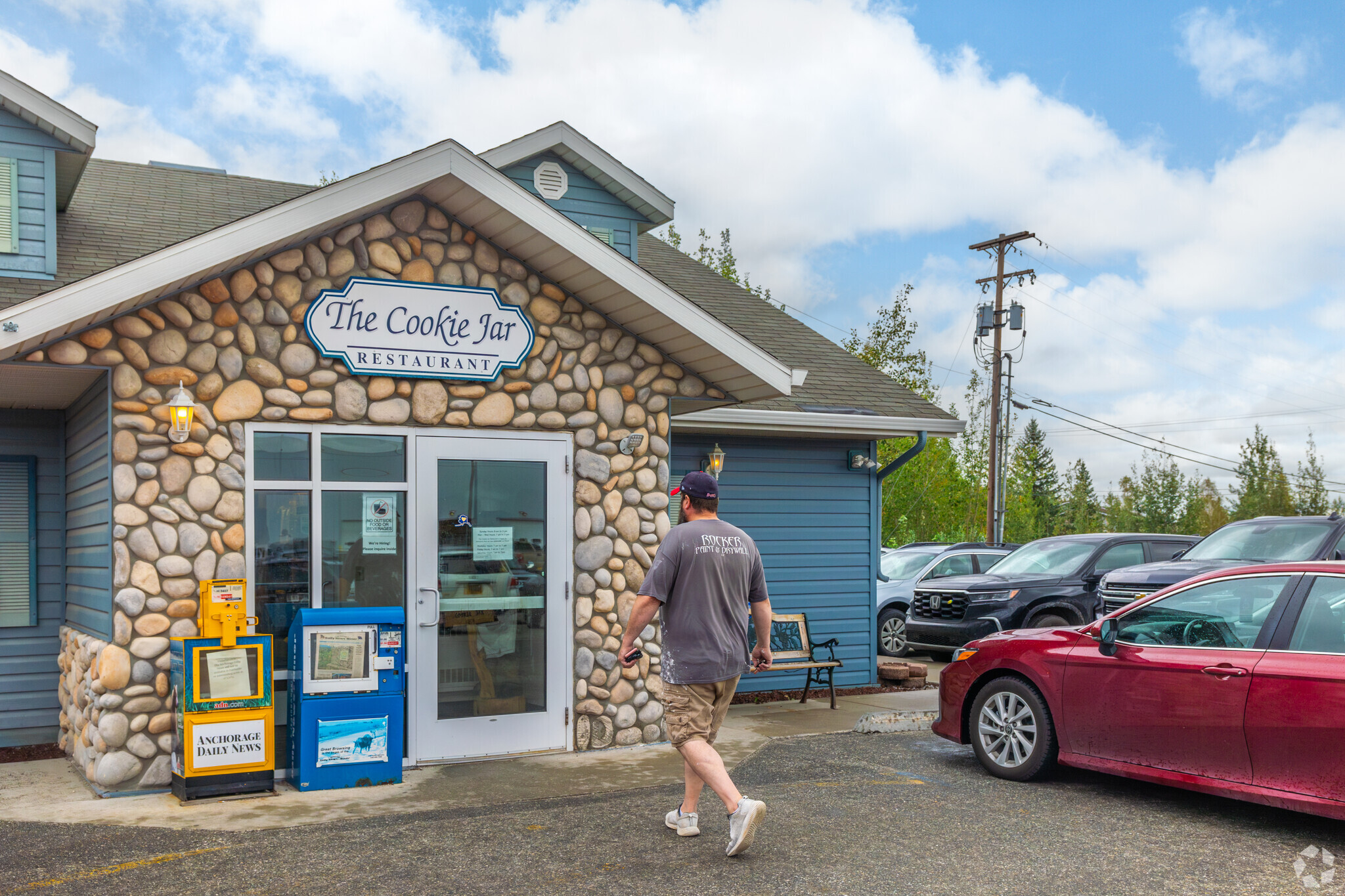 The Cookie Jar is a popular breakfast spot near Aurora-Lemeta.