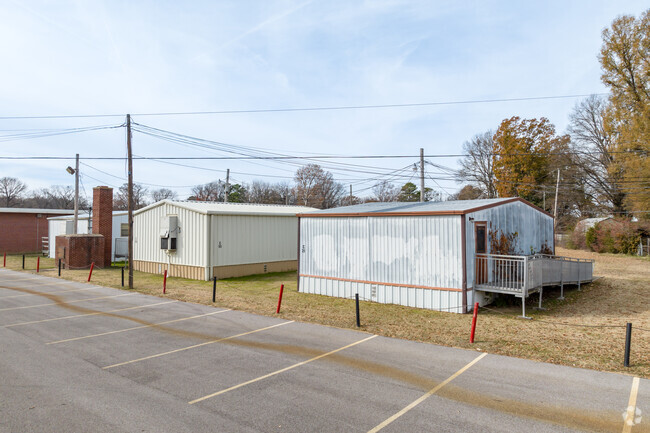 Winchester Elementary in Memphis makes use of portable buildings.