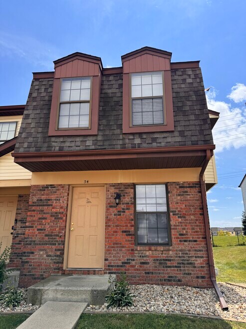 700 N Adelaide St unit 34, Normal, IL 61761 - photo 1