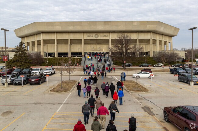 Ontario residents are firm believers in Hilton Magic, as they file into Hilton Coliseum.