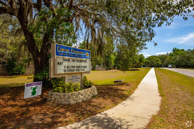 Cimino Elementary School was established in the Bloomingdale neighborhood in 2002.
