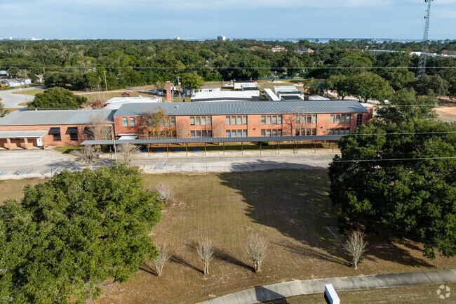Warrington Elementary1