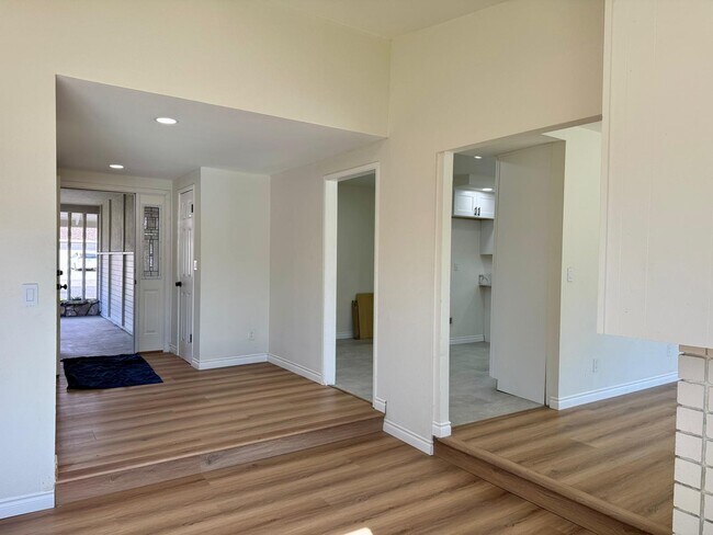 251 E Heather St, Rialto, CA 92376 - photo 5