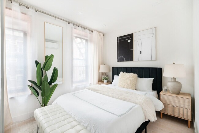 515 W 48th St unit FL4-ID1022059P, New York, NY 10036 - photo 4