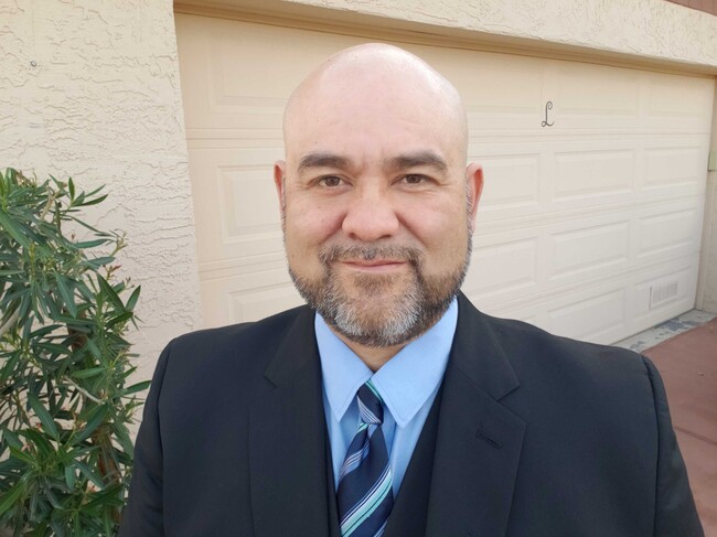 Agent Photo