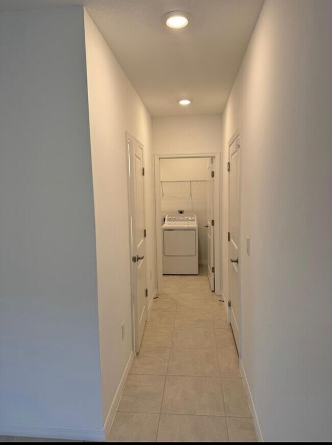 76 Citrine Loop, Kissimmee, FL 34758 - photo 5