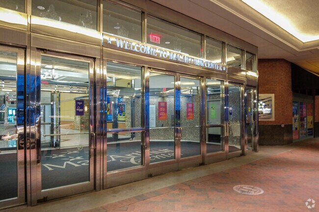 MacArthur Center has many stores just minutes from Barberton.