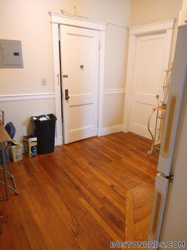 1193 Commonwealth Ave unit 17, Boston, MA 02134 - photo 4