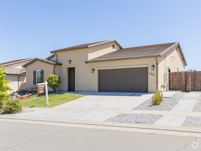 Mediterranean-style homes line the Skyview Estates subdivision.