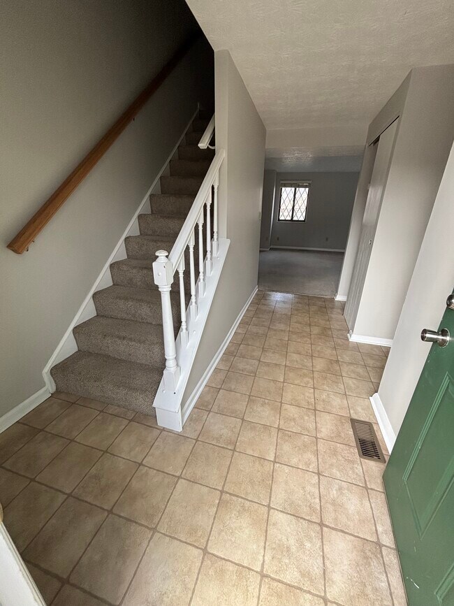 447 Lockhaven Ct unit 447 Lockhaven Ct, Mason, OH 45040 - photo 6