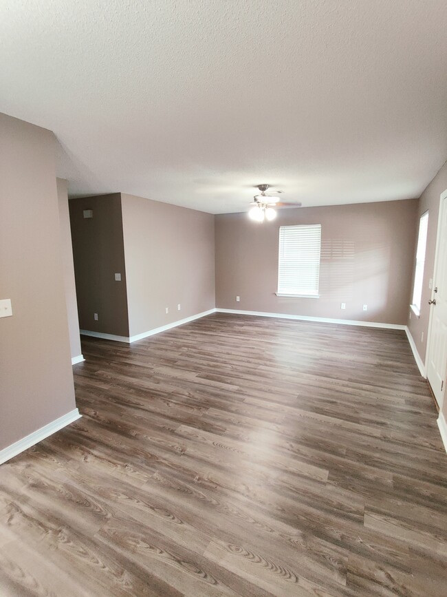 1177 Bloodworth Ln Unit 1177 B, Pensacola, FL 32504