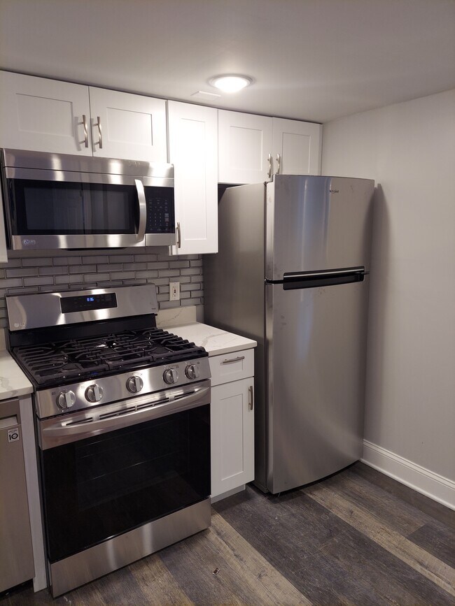 5015 N Capitol St NE unit B, Washington, DC 20011 - photo 3
