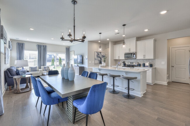 2751 Hawthorne Way unit 37076972, College Park, GA 30337 - photo 4