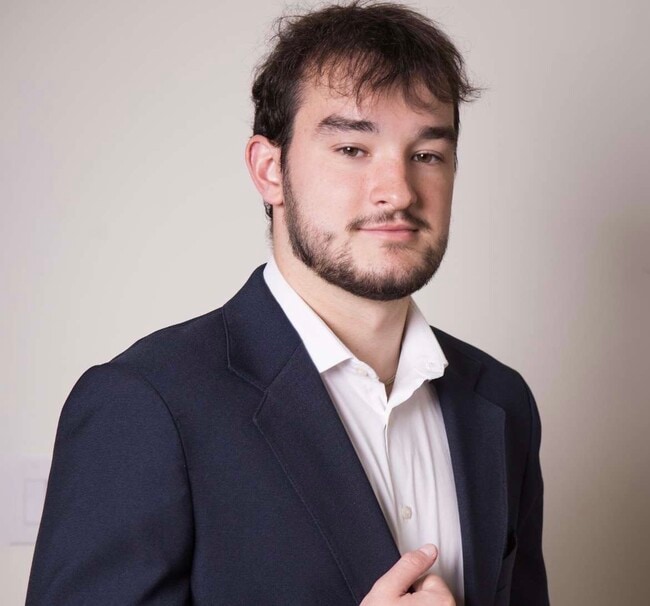 Agent Photo
