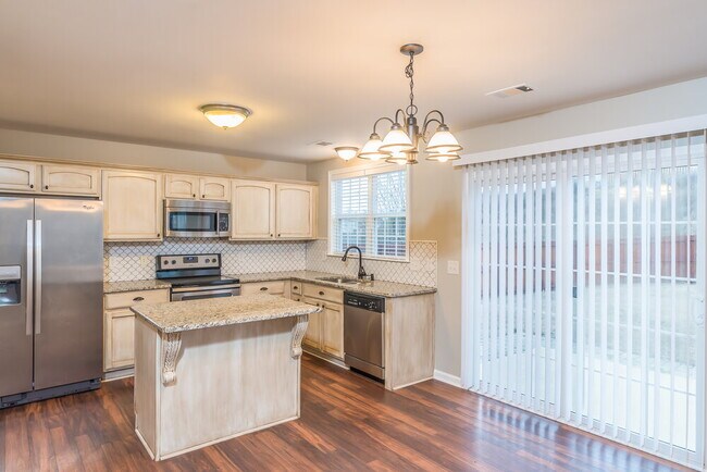 1719 Eagle Trace Dr, Mount Juliet, TN 37122 - photo 5