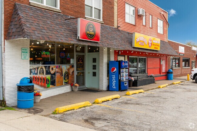 Colona residents have options for dining such as Chinese food, donuts, and pizza.