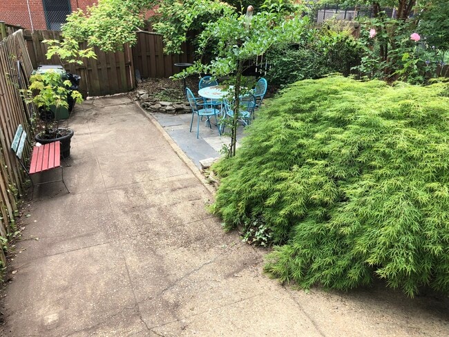 335 E 30th St, Baltimore, MD 21218 - photo 6