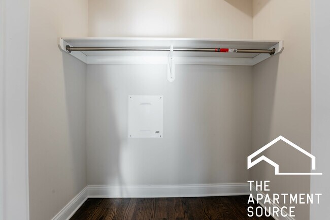 2232 N Sawyer Ave unit 3E, Chicago, IL 60647 - photo 7