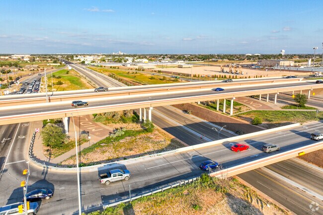 The Loop and I-25 makes any commute or errand run easy in Midland.