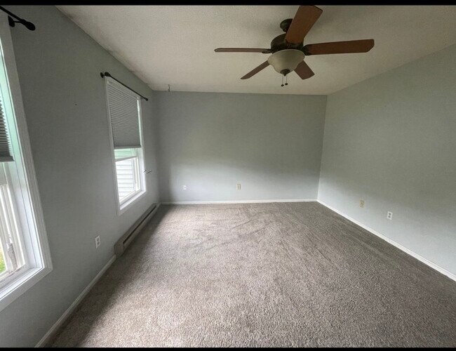 149 Ledgewood Cir, Burlington, VT 05401 - photo 7