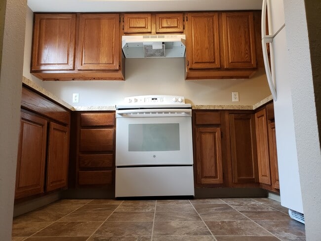 St James Condominiums, Vancouver, WA 98663 - photo 2