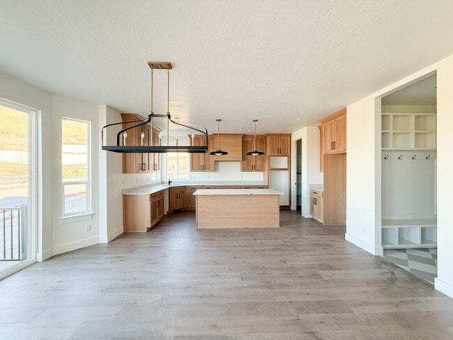 5369 N Lookout Cove, Lehi, UT 84048 - photo 6