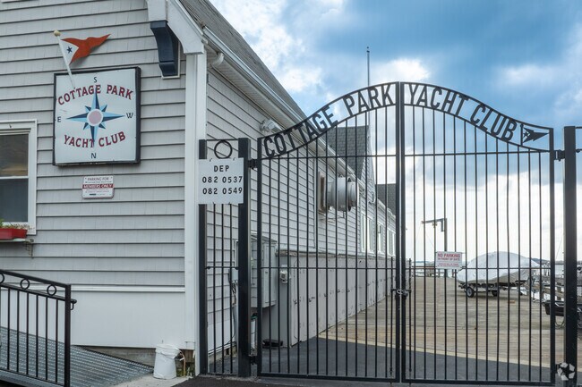 The Cottage Park Yacht Club has great views of the water and airport.
