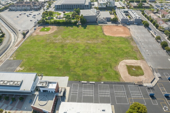 Aerial view of Warner Middle School show its ball fields and basketball courts.