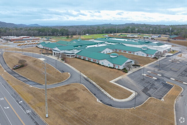 Oak Mountain High School is located at 5476 Caldwell Mill Rd, Birmingham, AL 35242.