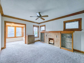 3338 W Cullom Ave Unit 2, Chicago, IL 60618