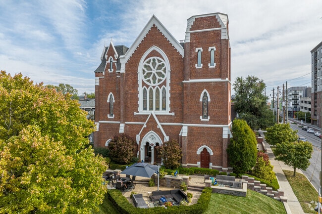 For those who prefer condos, Fletcher Pointe is located in the Fletcher Place neighborhood.