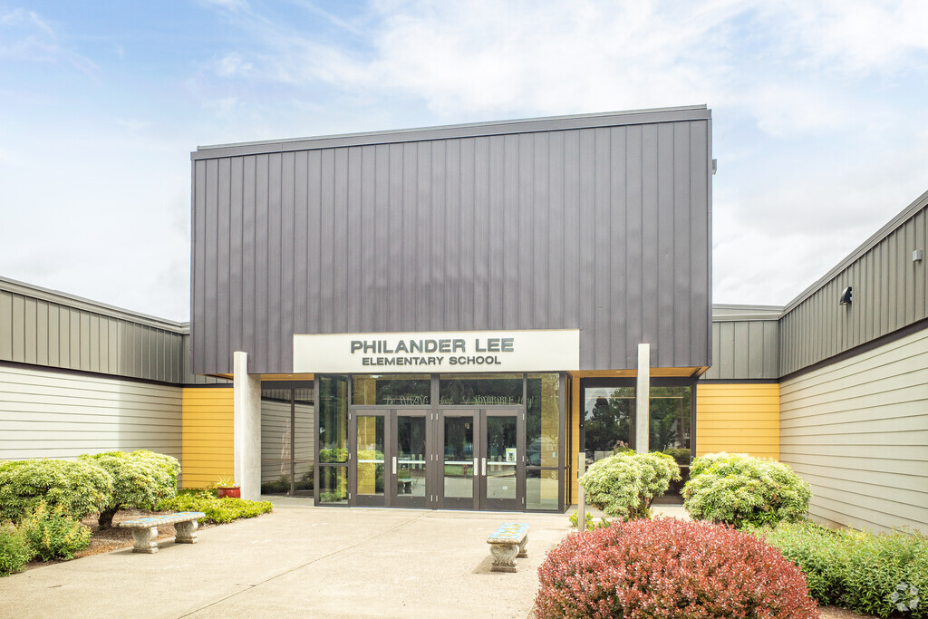 Philander Lee Elementary School is a Public Elementary School in Canby, Canby OR.