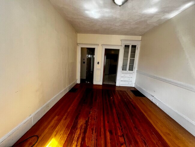 63 Sycamore St unit 1, Somerville, MA 02145 - photo 4