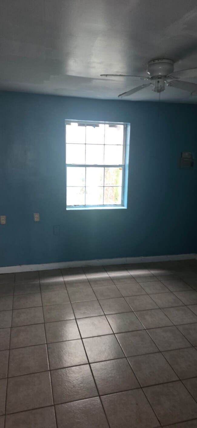 4122 S Johnson St unit 4122 s Johnson, New Orleans, LA 70125 - photo 5