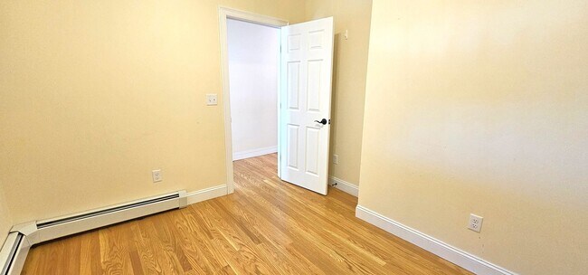 416 Pearl St unit 416 Pearl Street 4, Burlington, VT 05401 - photo 7