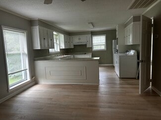 1424A Rock Springs Rd Unit 1424 Rock Springs Rd, Columbia, TN 38401