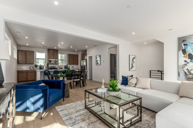 10787 Spalding View, Colorado Springs, CO 80908 - photo 7