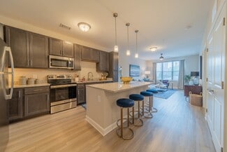 5840 Dixie River Rd, Charlotte, NC 28278