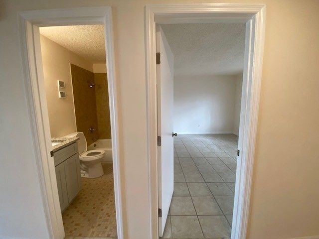 19 Woodston Ln, Palm Coast, FL 32164 - photo 5