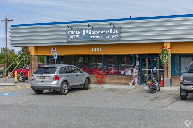 University Area residents can head over to Uncle Joe's Pizzeria for a bite to eat around lunch.