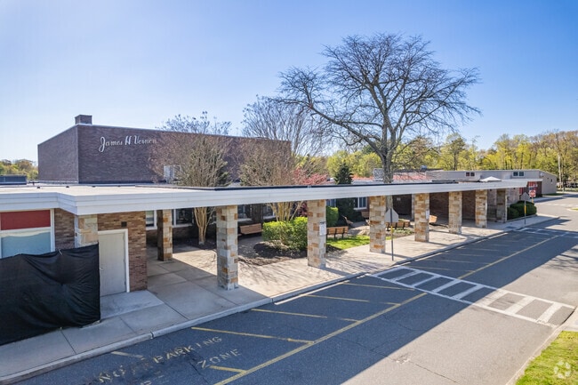 Vernon School in Muttontown received an overall A rating from Niche.